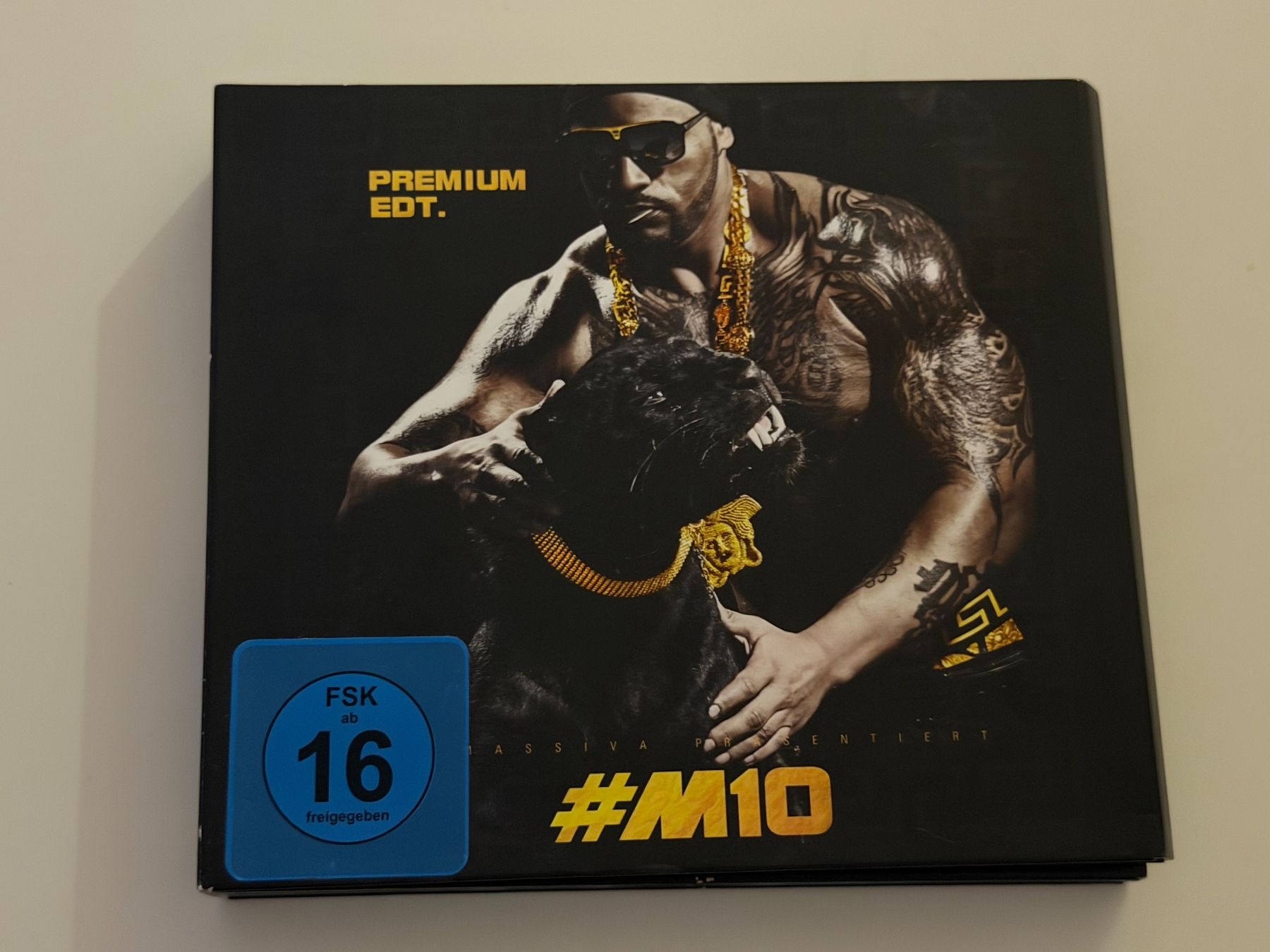 Tous les DVDs: Massiv - #M10 Premium Edition 2 CD's/DVD – Neuf (Voir description) à Altstätten SG par sheamus